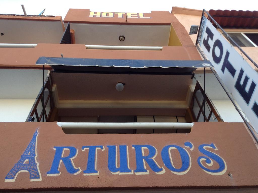 Hotel Arturo'S Zihuatanejo Buitenkant foto